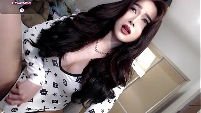 KeenMazikeen69 在線直播表演