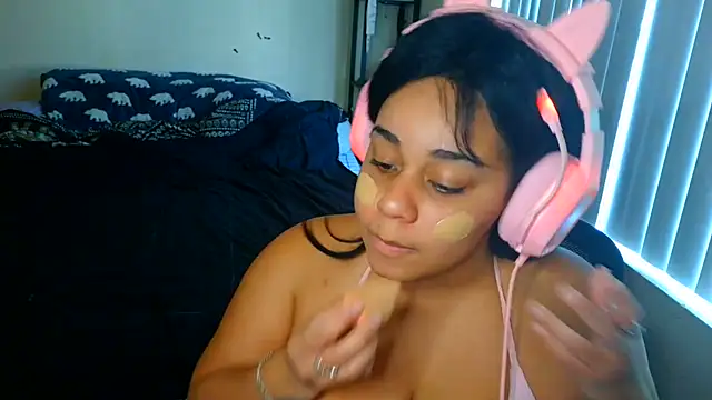 alexiajames99 Show Webcam