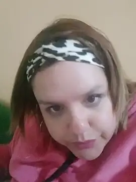 shaynarg XXX чат на живо