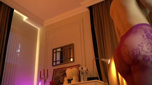 Your_Nicolett's Live Chat Room