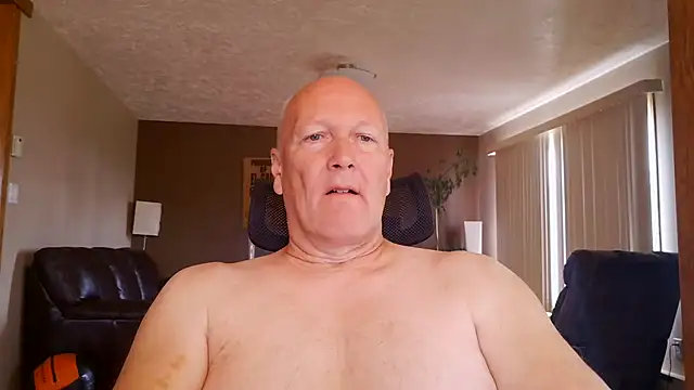 BasicAnt live XXX chat