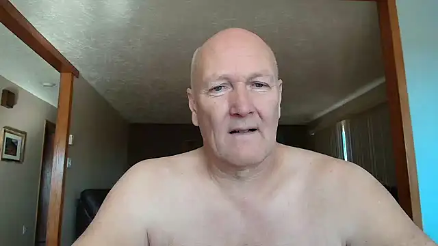 Show modela BasicAnt na web-kameri