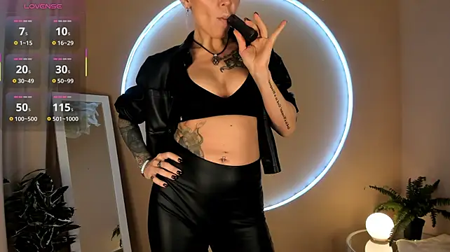 הופעת וובקאם של JessicaJane_