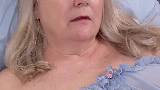 Kaitlyn_Rose's Webcam Show