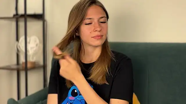 LovelyKatea Chat XXX live