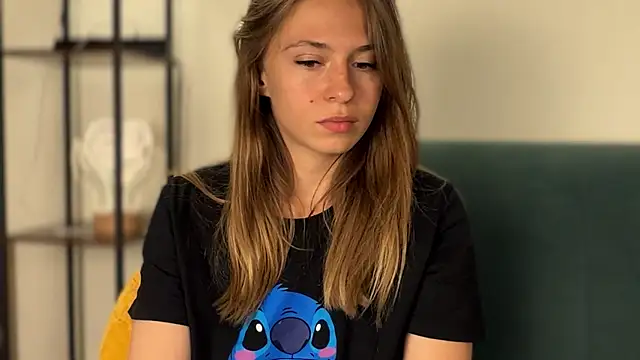 LovelyKatea's Live XXX Chat