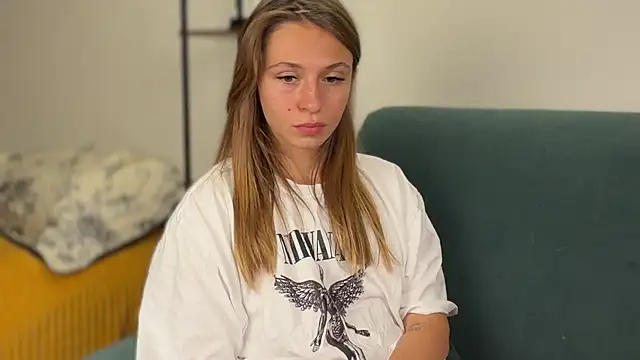 LovelyKatea's Live XXX Chat