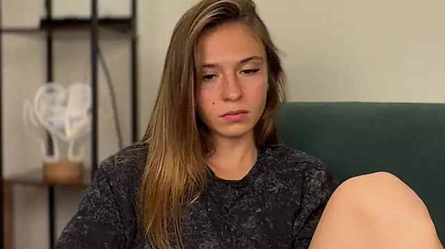 LovelyKatea's Live XXX Chat