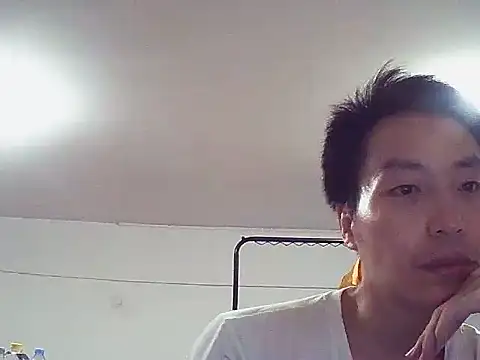 Andy-Hsiao Show in webcam