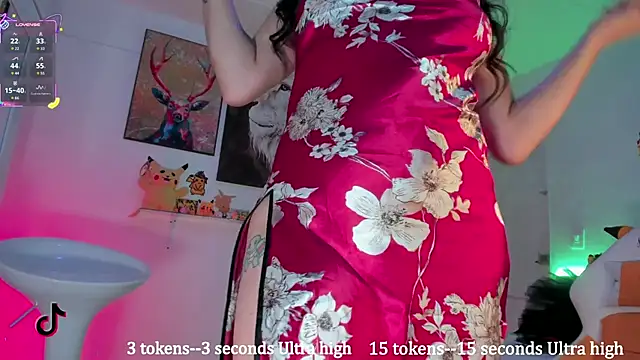 shirly_adams Show in webcam