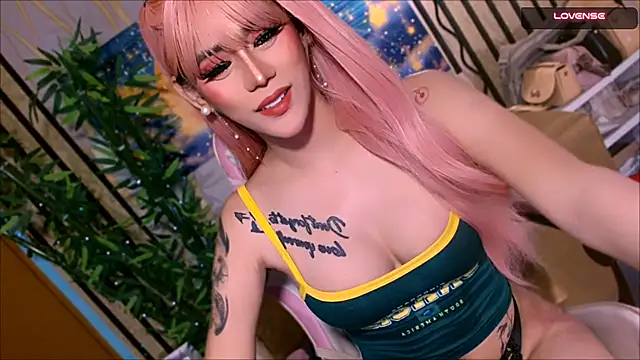 AngelicKatEscape 在線直播表演