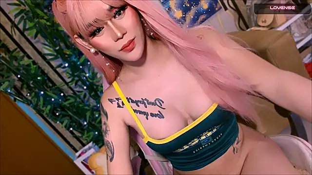 AngelicKatEscape Webcam Show