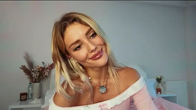 צ'אט XXX בשידור חי של betty_xoxo