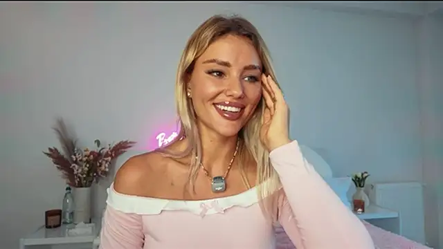 betty_xoxo Webcam show