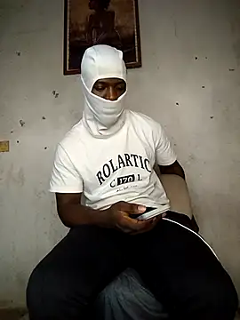 All_in_one_sweetboy Show in webcam
