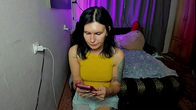 monica__elder Pertunjukan Webcam