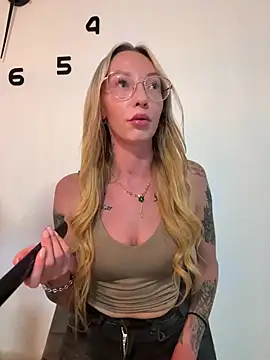 Skinnyluder133 Webcam-Show