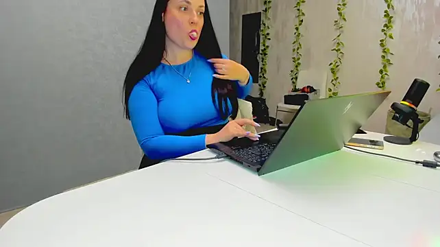 Yesss_Lilith: вебкам-шоу