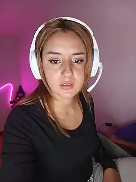 LuisaLean's Live XXX Chat