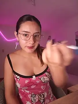 LuisaLean live XXX chat