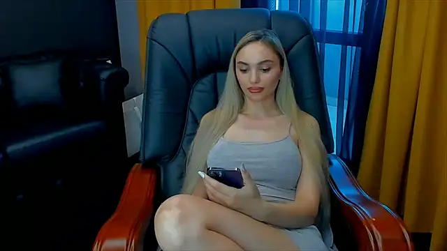 XXX chat uživo modela HaleySweet18
