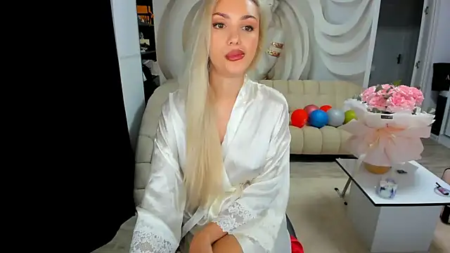 HaleySweet18 webcam show