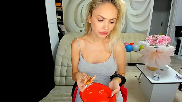 HaleySweet18 Webcam show