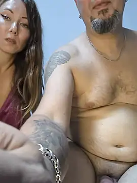 Main_Pleasuren Webbikameraesitys