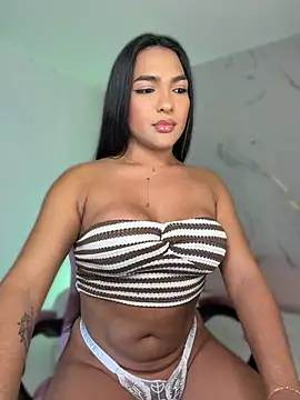 isabella1sexy: διαδικτυακό σόου στην κάμερα