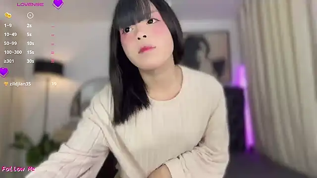 Pumi_akiko's Webcam Show