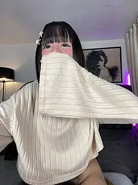 Pumi_akiko's Webcam Show
