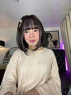 Pumi_akiko 在線直播表演