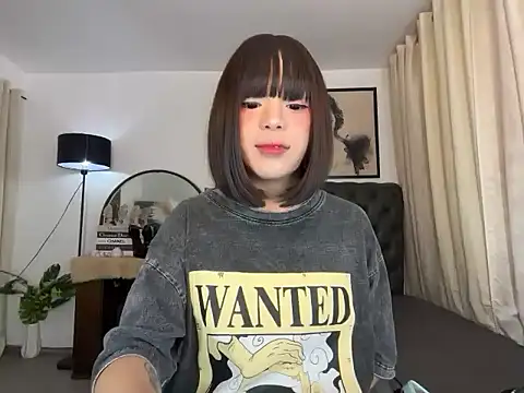 Pumi_akiko Pertunjukan Webcam