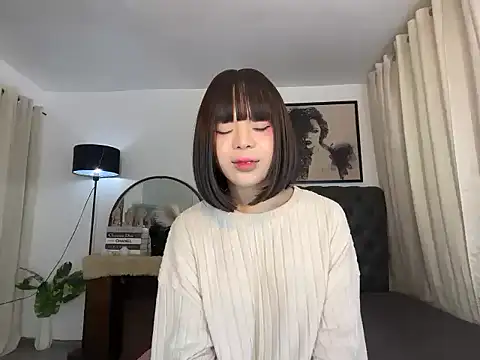 Pumi_akiko Pertunjukan Webcam