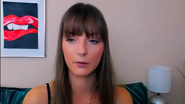 NatalieSexy: διαδικτυακό σόου στην κάμερα