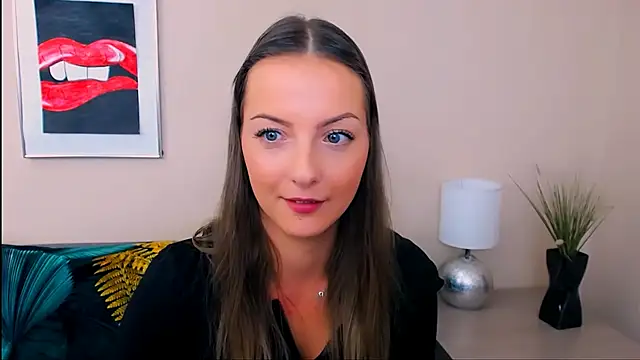 NatalieSexy: διαδικτυακό σόου στην κάμερα