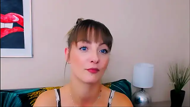Chat +18 de NatalieSexy ao vivo