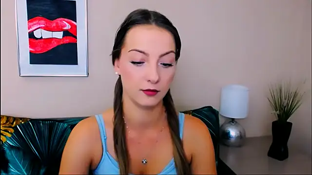 NatalieSexy Adlı Modelin Canlı XXX Sohbeti