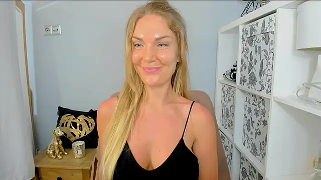 Živý XXX chat AulloraHoney