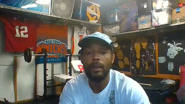 TheGoldenBoldy321's Webcam Show