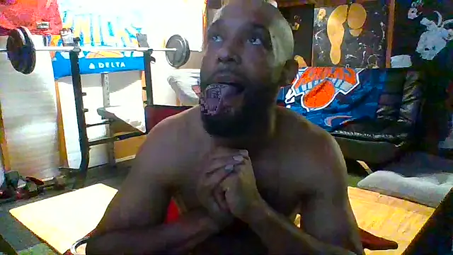 TheGoldenBoldy321's Webcam Show