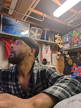 TheGoldenBoldy321's Webcam Show