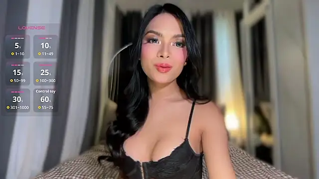 GoddessMaria69 Show in webcam