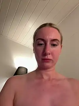 CutieEmy Webcamshow