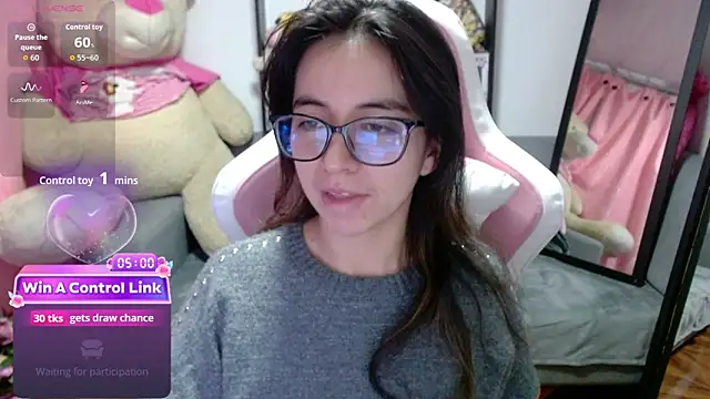 Maggie_Fox3 Adlı Modelin Canlı Sohbet Odası