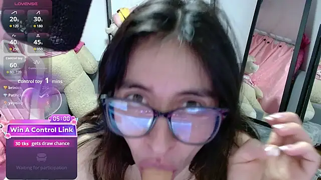 Maggie_Fox3's Webcam Show