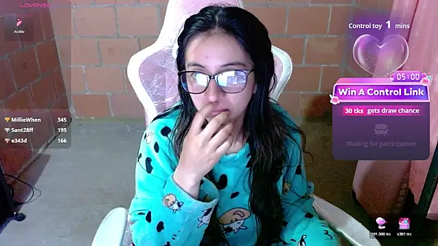 XXX chat uživo modela Maggie_Fox3