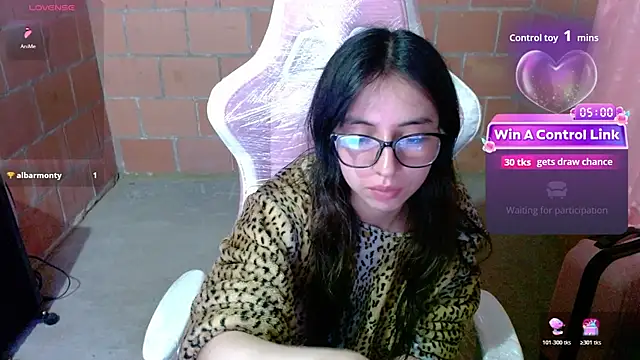 Czat XXX na żywo – Maggie_Fox3