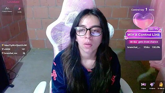 Chatroom XXX en direct de Maggie_Fox3