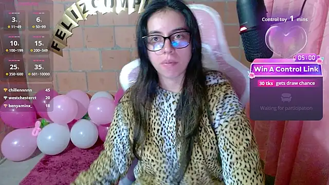 Chat XXX en directo de Maggie_Fox3